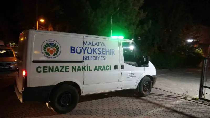 19 yaşındaki genç evinde ölü bulundu