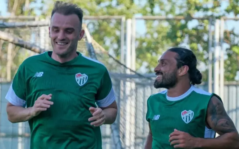 Bursaspor sezonun ilk antrenmanını yaptı