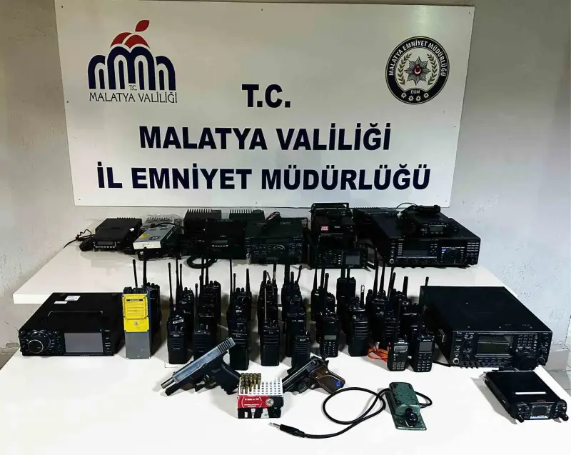 Malatya’da emniyet frekanslarını dinleyen 6 şüpheliye operasyon