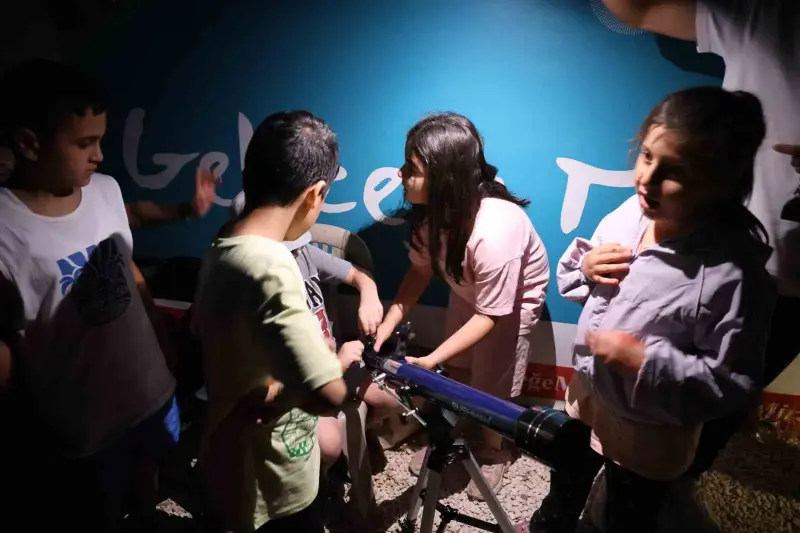 Çocuklar, Zerzevan Kalesi’nde gökyüzünü gözlemledi