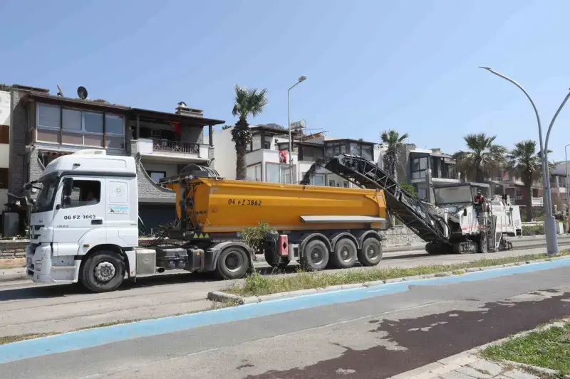 Muğla Büyükşehir 7 şantiyesiyle Muğla’nın yol ağını güçlendiriyor