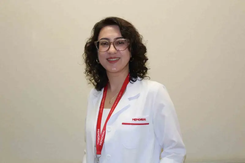 Uzm. Dr. İrem Özçelik: "Sıcak çarpması böbrek yetmezliği, beyin hasarı ve hatta ölüme yol açabilir"