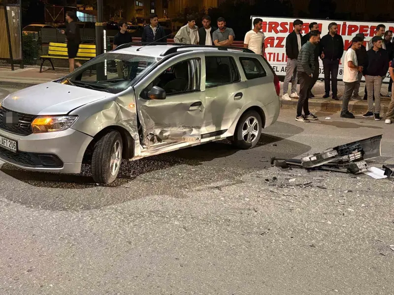 Sivas’ta zincirleme trafik kazası: 5 yaralı