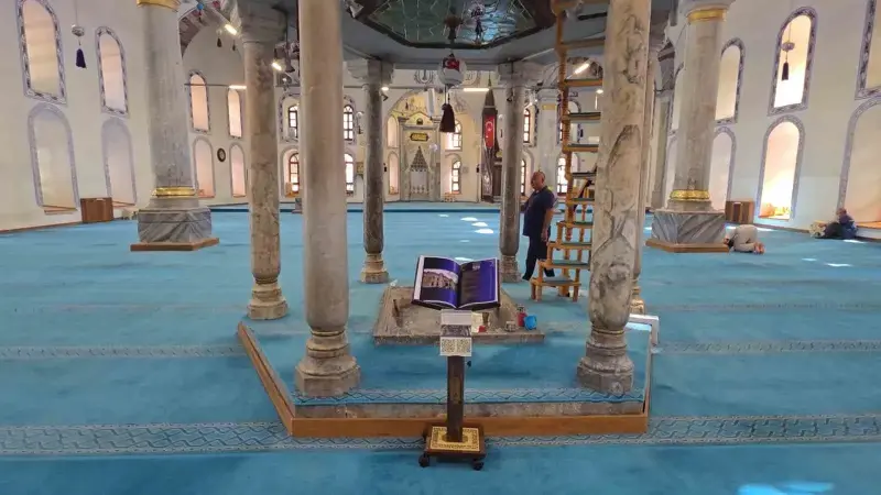 Kütahya Ulu Camii’nde karekod destekli dijital rehber dönemi başladı