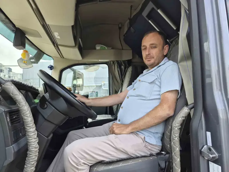 Genç tır şöförünün meslek aşkı