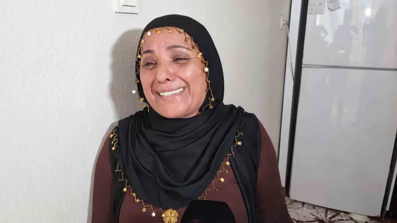 IBAN’ını verdiği için 7 yıl hapis cezası alan 17 yaşındaki kızın annesi gözyaşlarına boğuldu