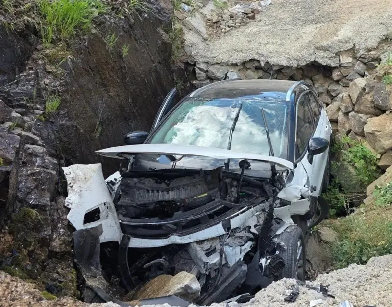 Giresun’da otomobil su kanalına düştü: 1 ölü, 4 yaralı
