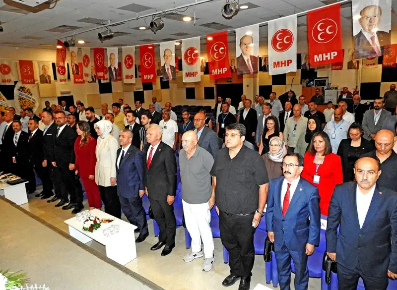 MHP Çeşme’de Galip Uluçam yeniden başkan seçildi