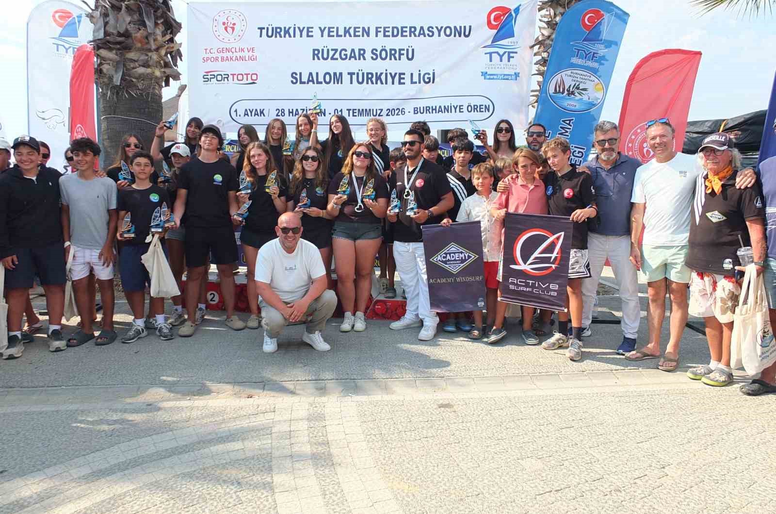 Balıkesir’de 4 günlük sörf heyecanı sona erdi