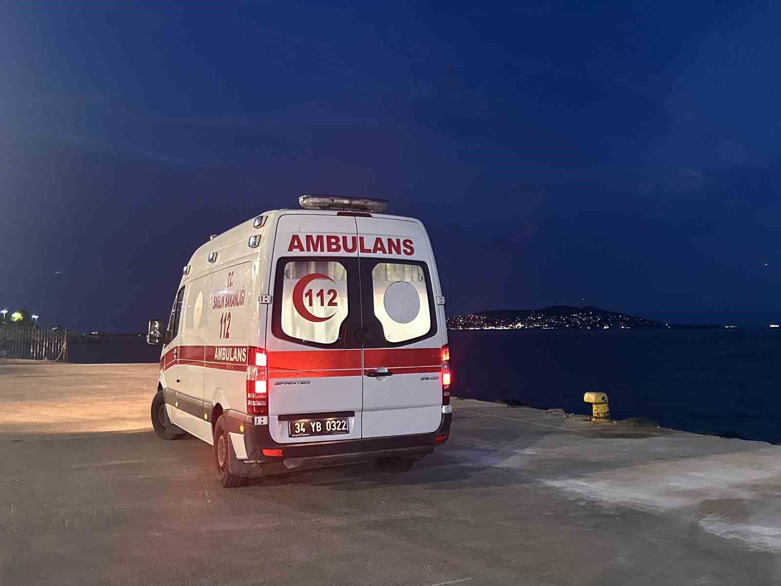 Büyükada’daki yangında 4 kişi dumandan etkilendi