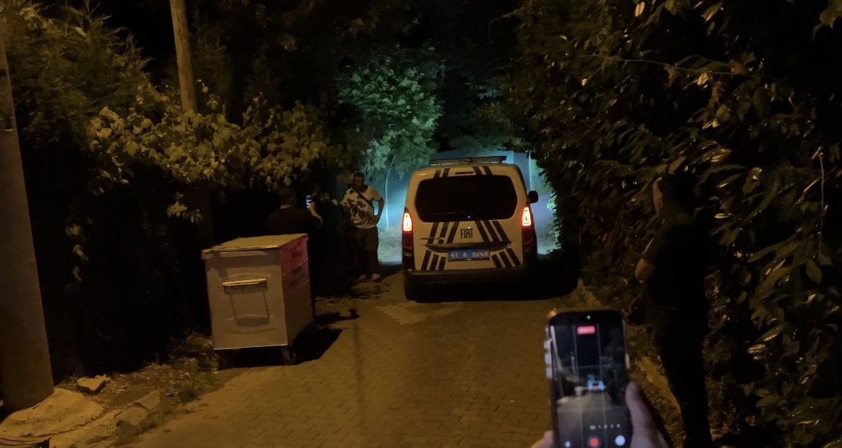 Misafir gittiği evi işgal ettiği öne sürülen Deniz Akkaya karakolluk oldu