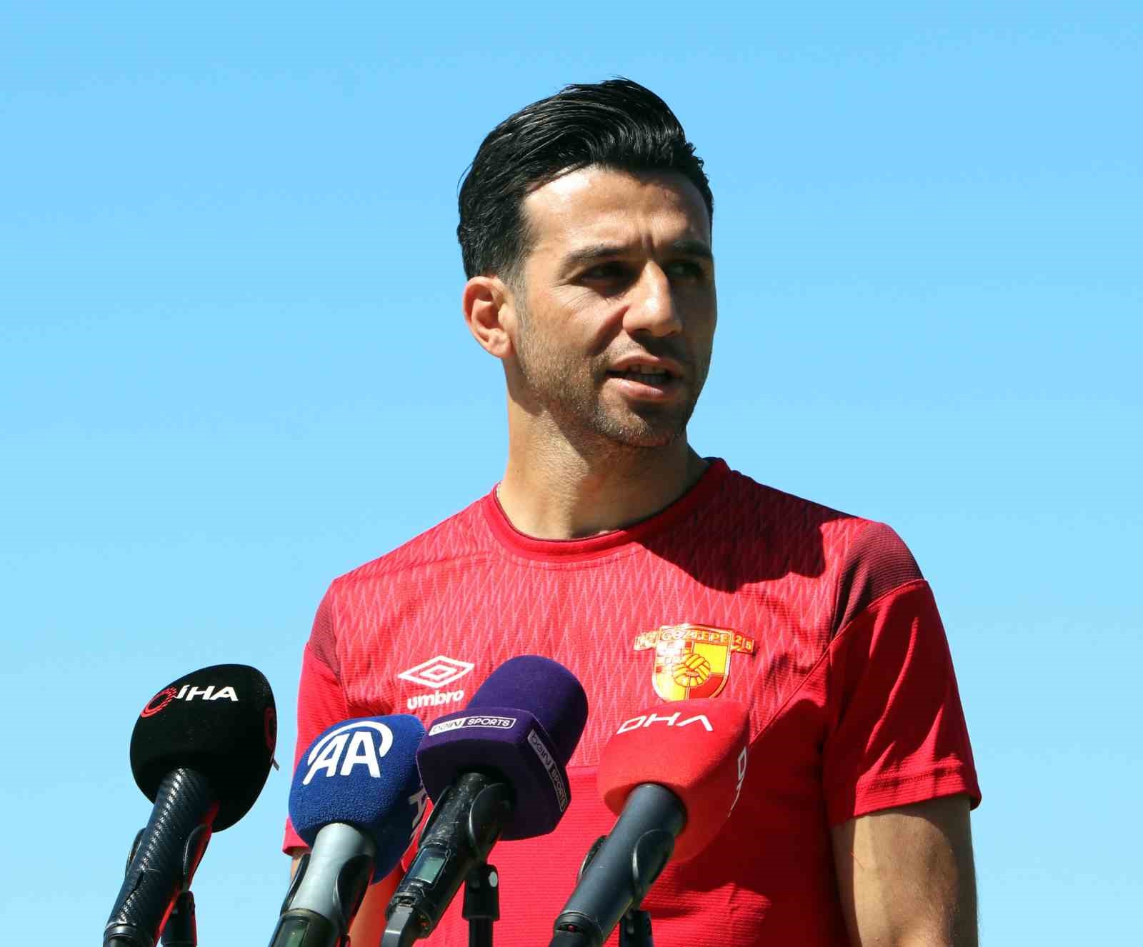 Göztepe’de İsmail Köybaşı futbolu bıraktı