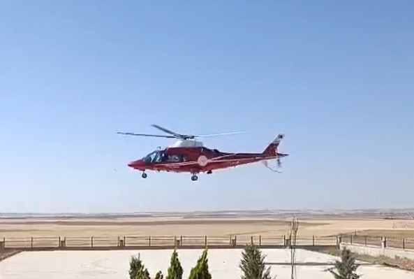 Yenidoğan bebeğe ambulans helikopter