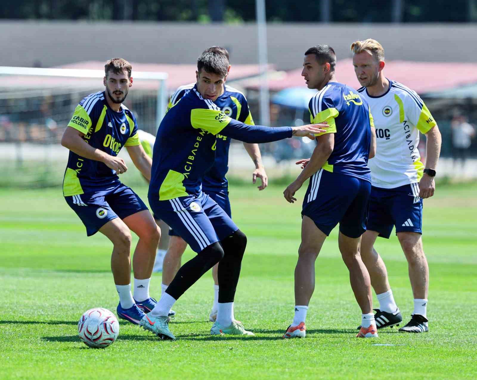 Fenerbahçe Topuk Yaylası kampını tamamladı