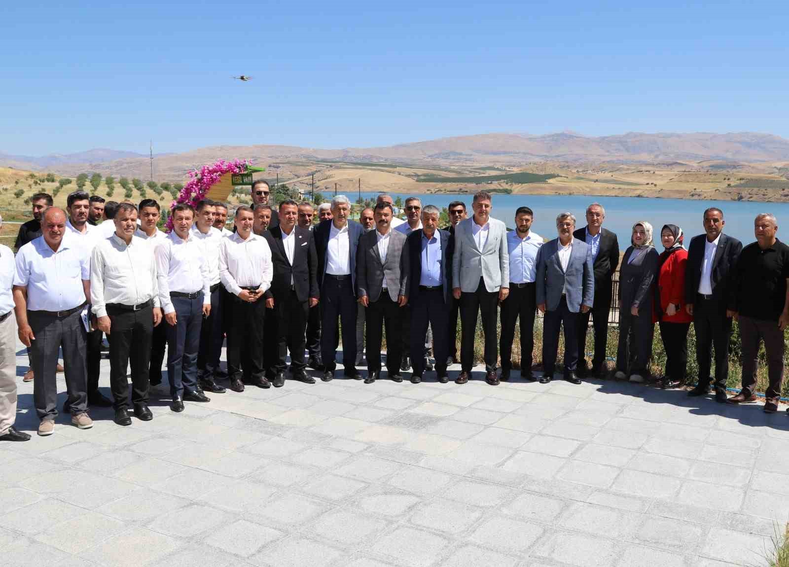 Kahta Millet Bahçesi ilçenin sosyal yaşamına değer katıyor