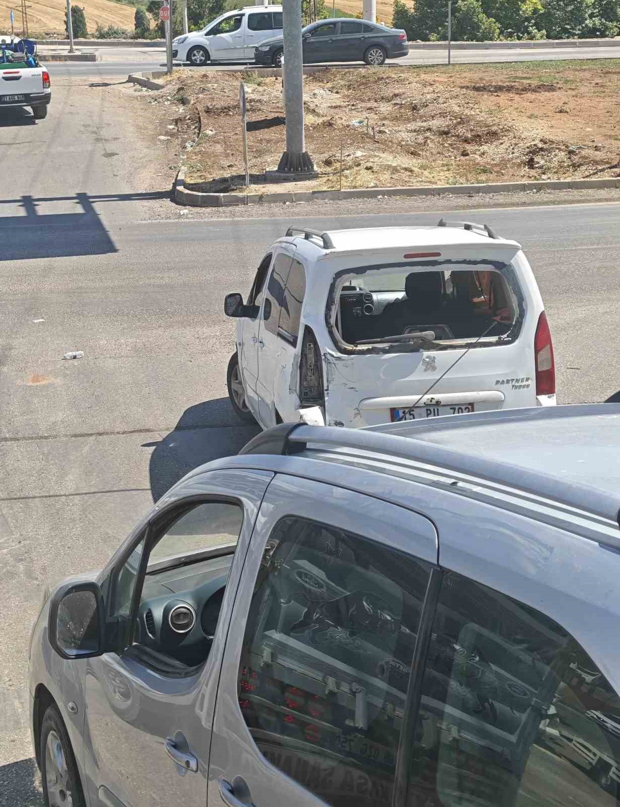 Diyarbakır’da trafik kazası: 2 yaralı