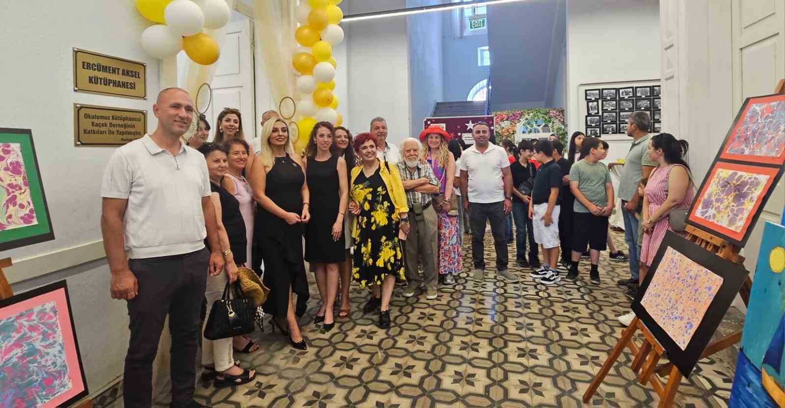 İzmir’in tarihi okuluna hayırsever ve gönüllü desteğiyle modern kütüphane