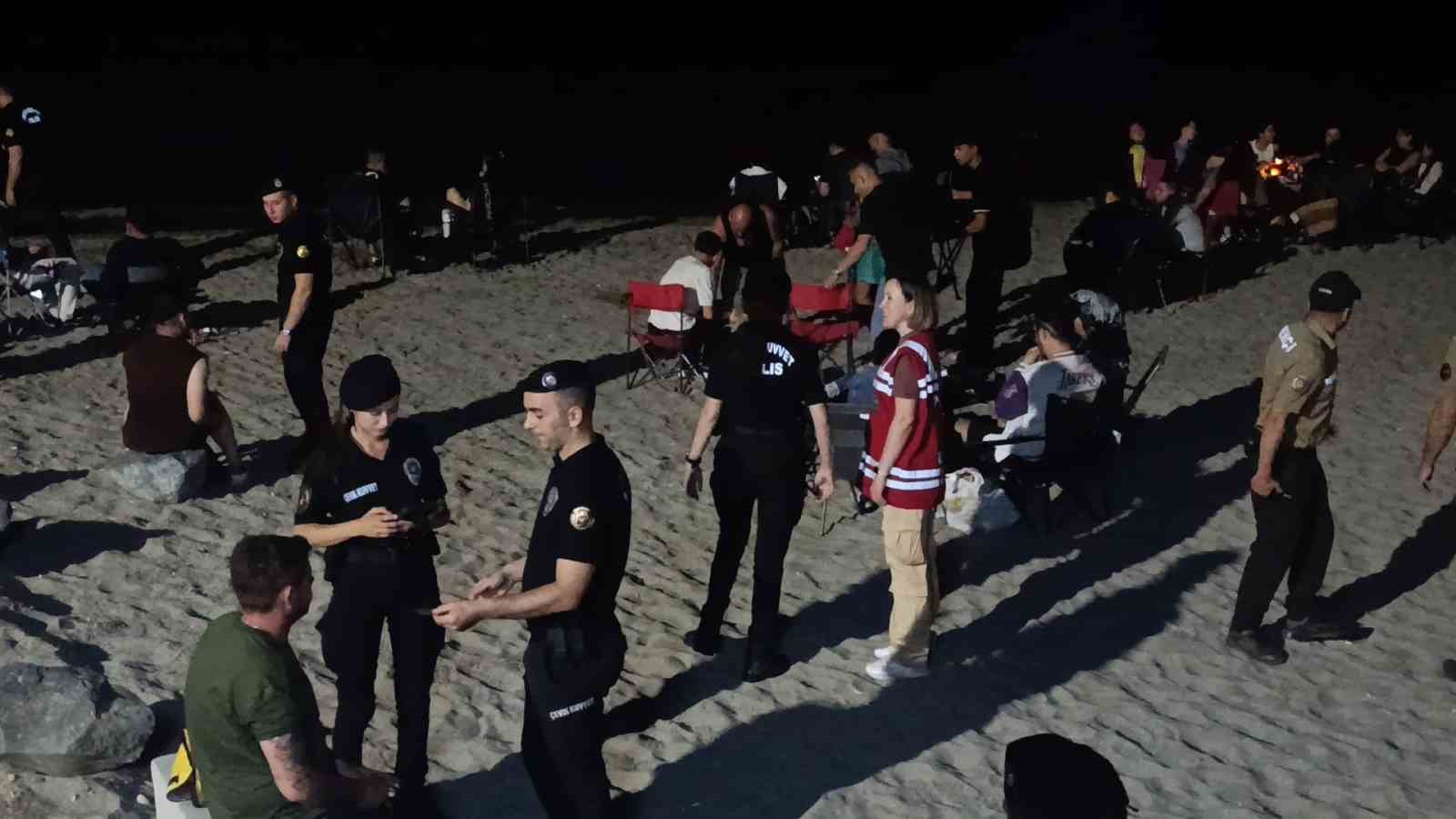 Tekirdağ Emniyeti’nden sahilde "Huzuru Birlikte Koruyalım" çağrısı