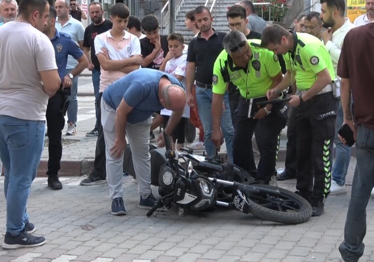 Tavşanlı’da trafik kazası: 2 yaralı