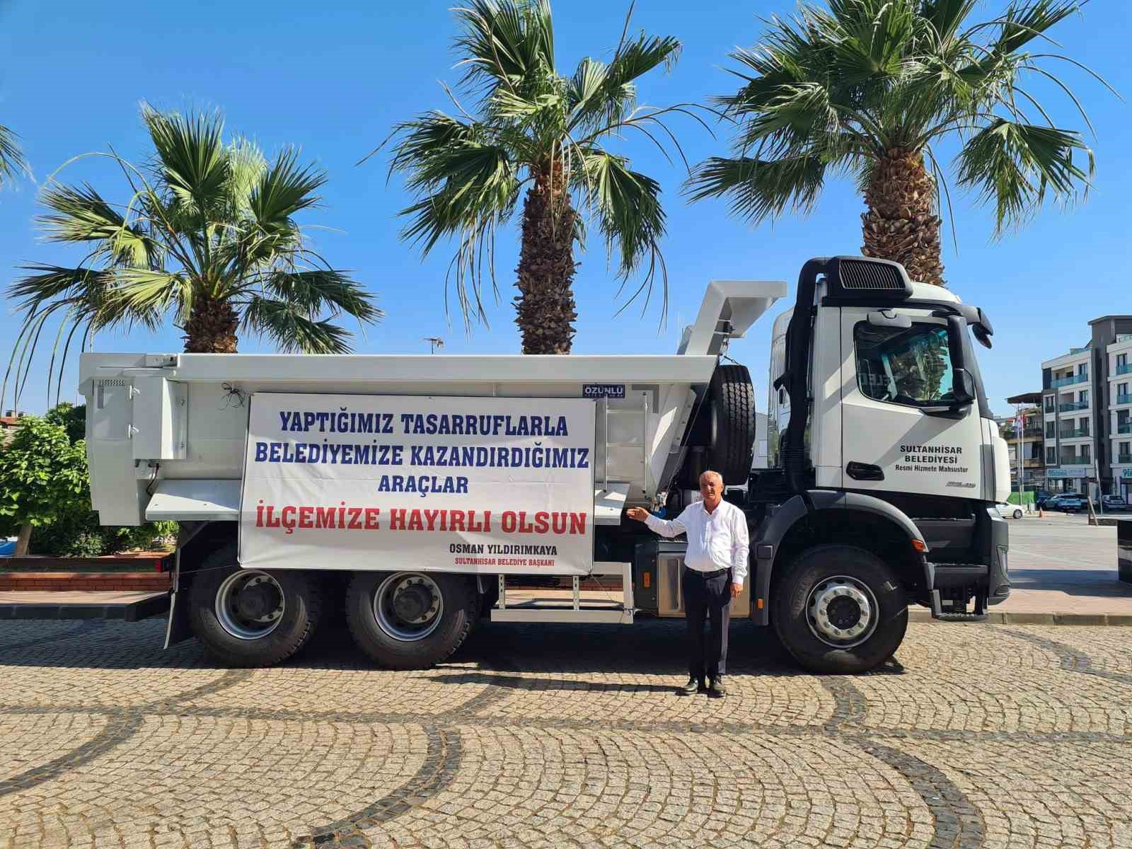 Sultanhisar Belediyesi yeni hizmet aracını filosuna kattı