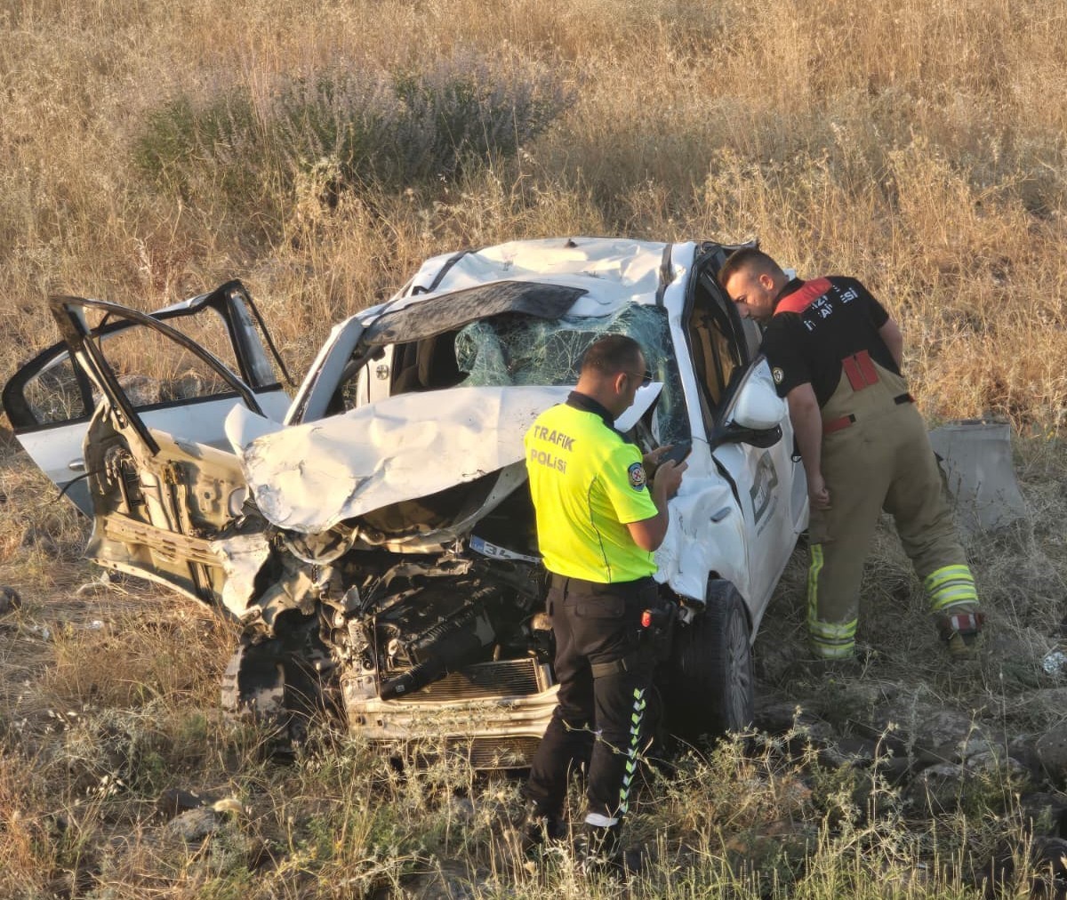 Şırnak’ta otomobil şarampole devrildi: 1 ölü, 2 yaralı