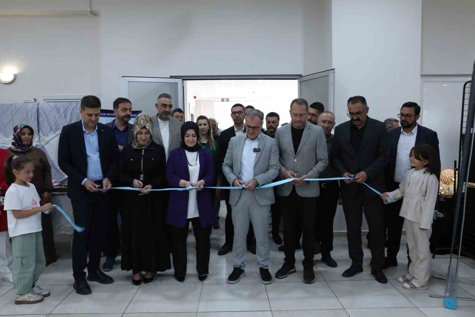 Başkan Özdoğan’dan KAYMEK kursiyerlerine tam not