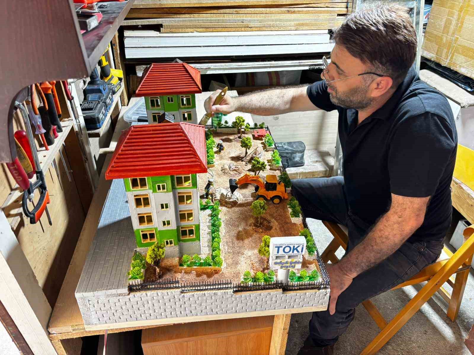 Deprem sonrası yeniden inşa edilen Kahramanmaraş’ın maketini yaptı, Bakan Kurum’a hediye etmek istiyor