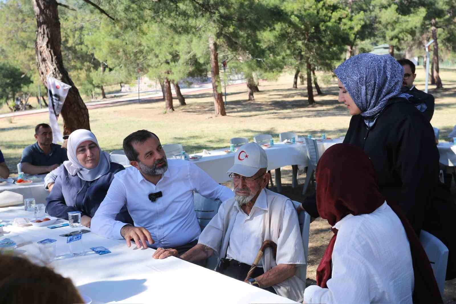 Gürsu’nun büyüklerine vefa pikniği
