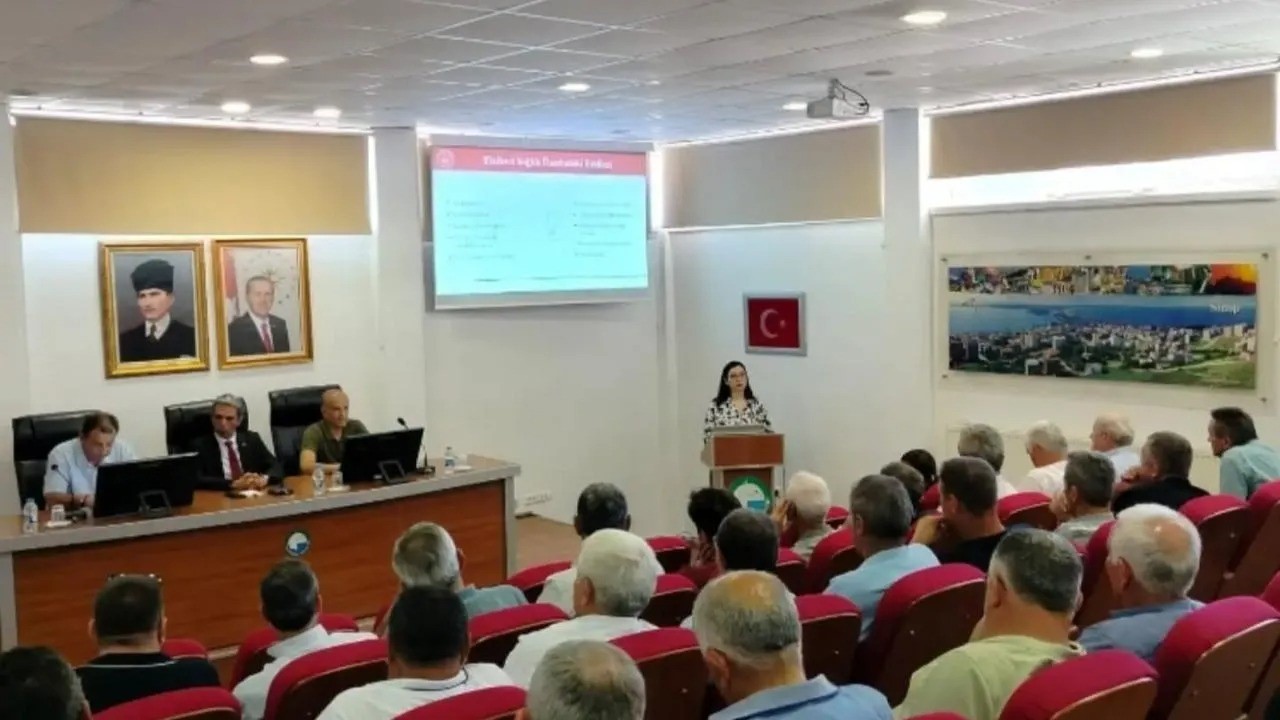 Sinop’ta muhtarlara sosyal hizmetler ve ŞÖNİM bilgilendirmesi