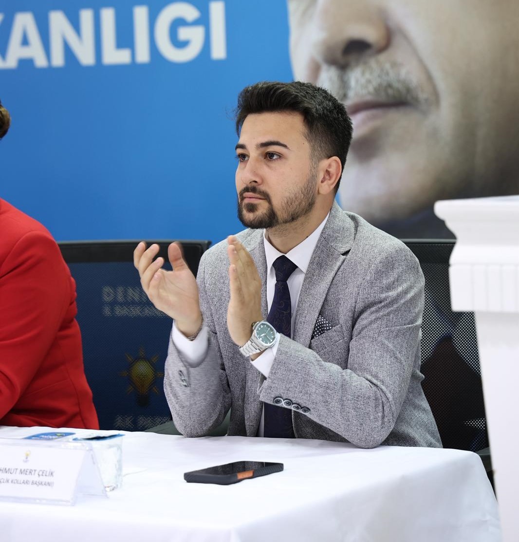 AK Parti Denizli Gençlik Kolları üye kayıt çalışmalarında Türkiye derecesi yaptı