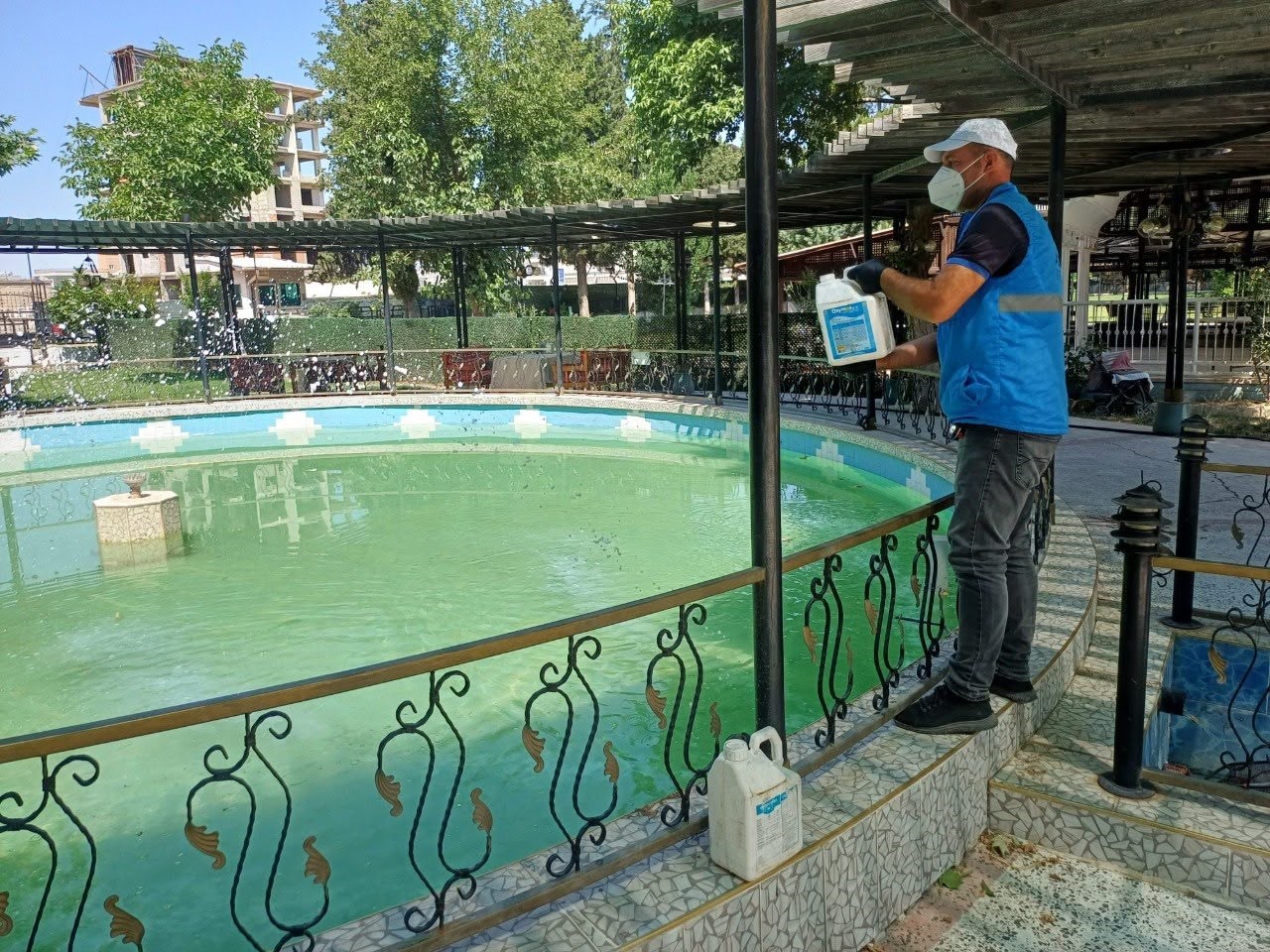 Adıyaman Belediyesi’nden üvez ve sivrisineğe karşı kesintisiz mücadele