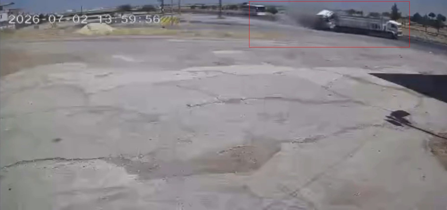 Viranşehir’deki ölümlü trafik kazasının güvenlik kamerası görüntüleri ortaya çıktı
