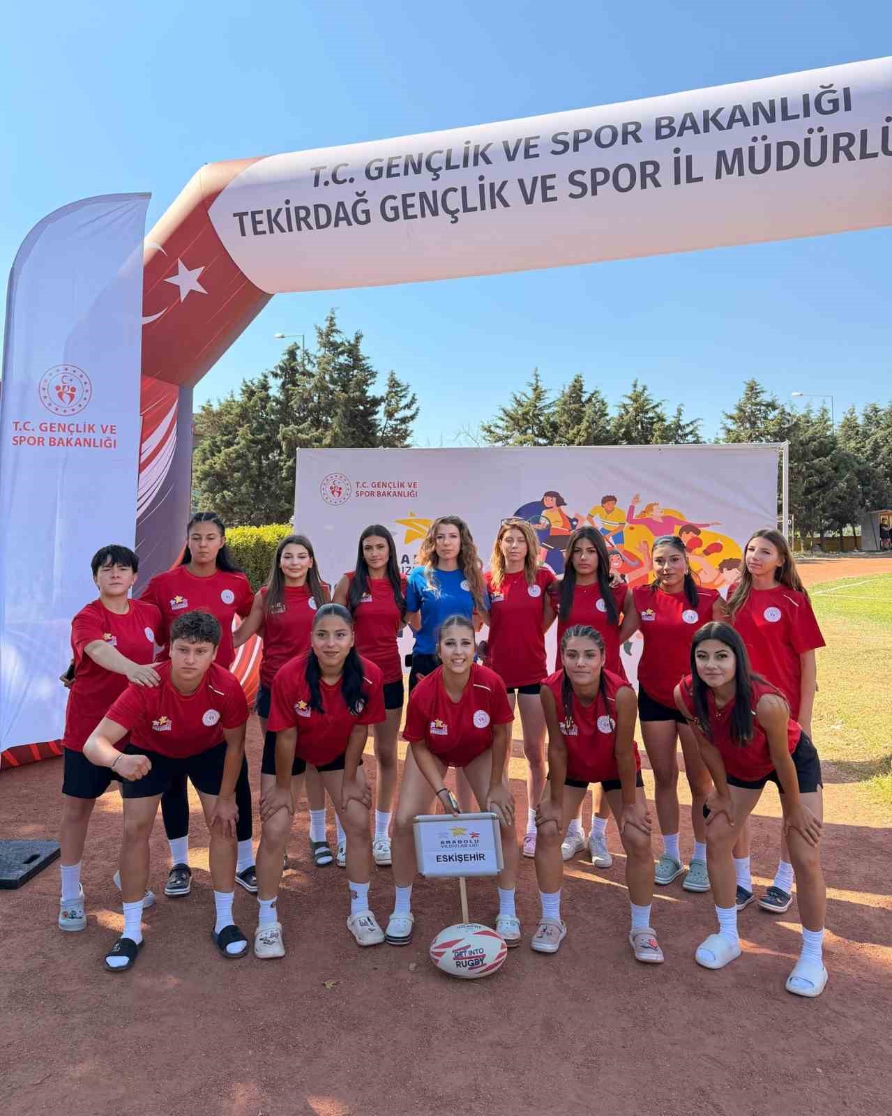Eskişehir’in ragbi sultanları namağlup şampiyon