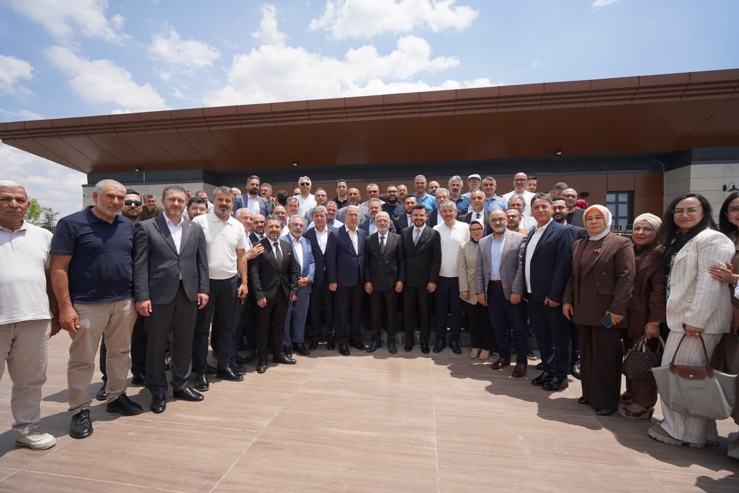 AK Parti Kayseri Teşkilatı, görevdeki 500. gününü istişare toplantısıyla taçlandırdı