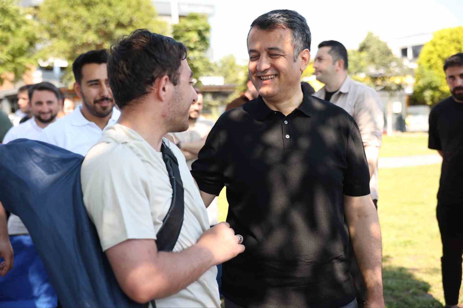 Başkan Doğan gençlerle buluştu: Petek Genç’te samimi sohbet