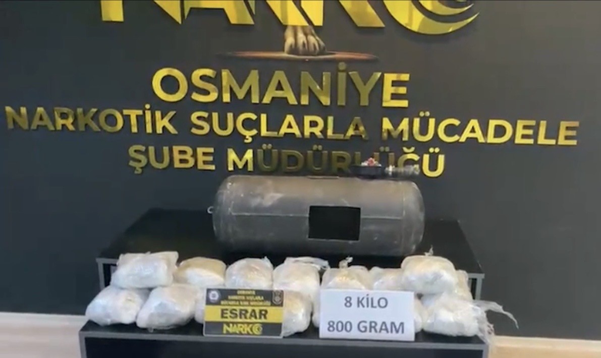 LPG tankına gizlenen 8 kilo 800 gram esrar ele geçirildi: 2 tutuklama