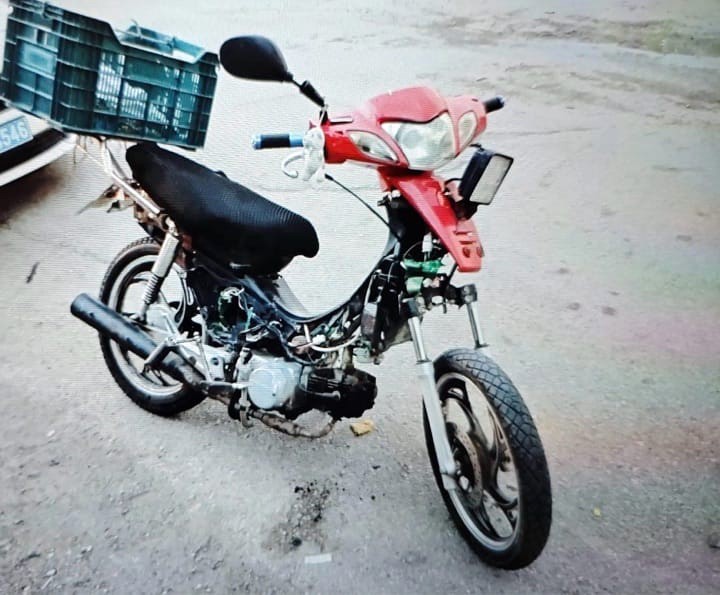 Ehliyetsiz, plakasız ve şase numarası kazınmış motosikleti kullanan sürücüye 88 bin 500 liralık ceza