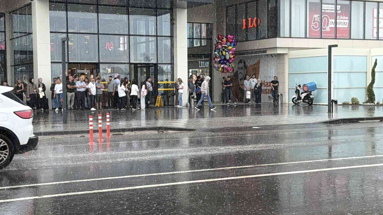 Düzce’de sağanak yağış etkili oldu