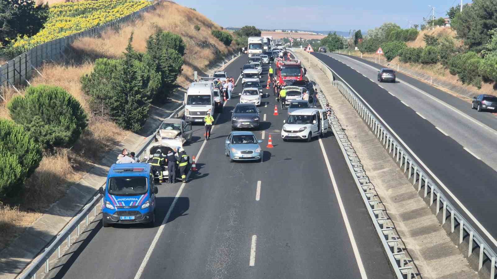 Tekirdağ’da 7 aracın karıştığı zincirleme kaza: 1 yaralı