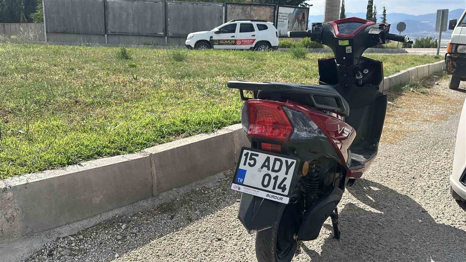 Kontrolden çıkan motosiklet devrildi, sürücü yaralandı
