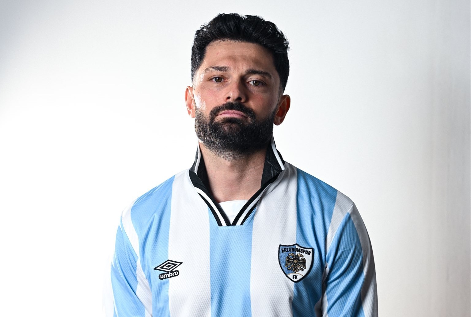 Erzurumspor FK yeni sezon formasını tanıttı