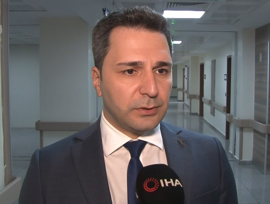 Uzmanlardan ’Dış kulak yolu enfeksiyonu’ uyarısı: "Başvuruları 2-3 kat artırdığını görüyoruz"