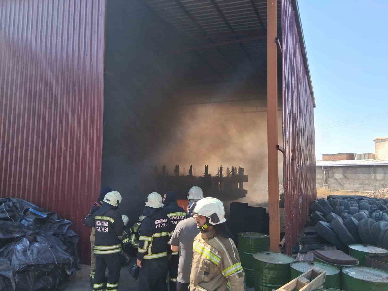 AR-GE dönüşüm fabrikasında çıkan yangın söndürüldü