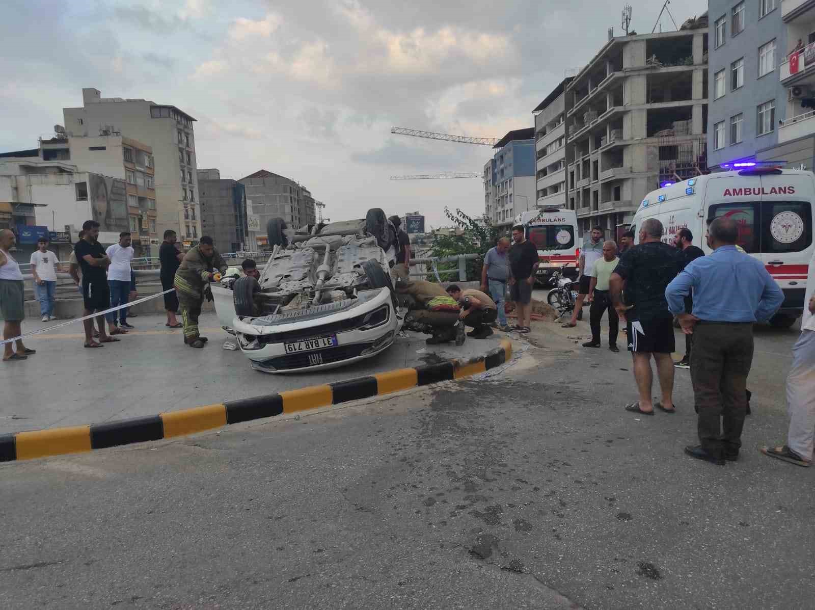 Takla atan otomobilde 19 ve 23 yaşındaki 2 genç can verdi