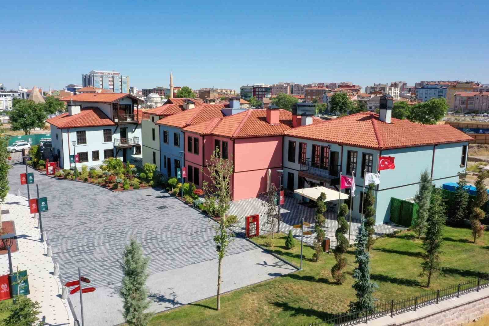 Suriçi dönüşümünün gözdesi; tescilli binalar şimdi Konya turizminin yıldızı