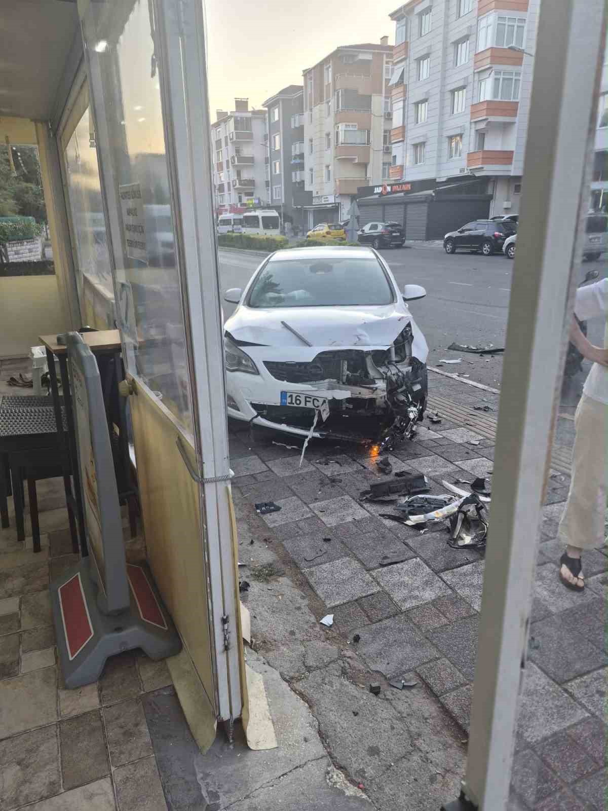 Lüleburgaz’da otomobiller çarpıştı: Bir sürücü hastaneye kaldırıldı