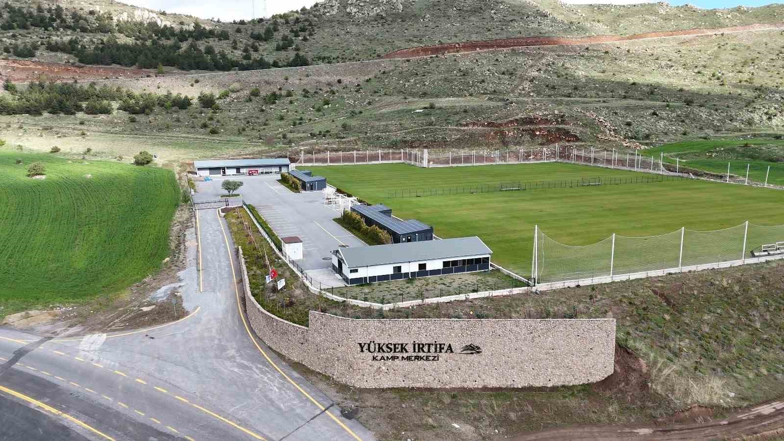 Erciyes yüksek İrtifa Kamp Merkezi, yeni sezona hazır