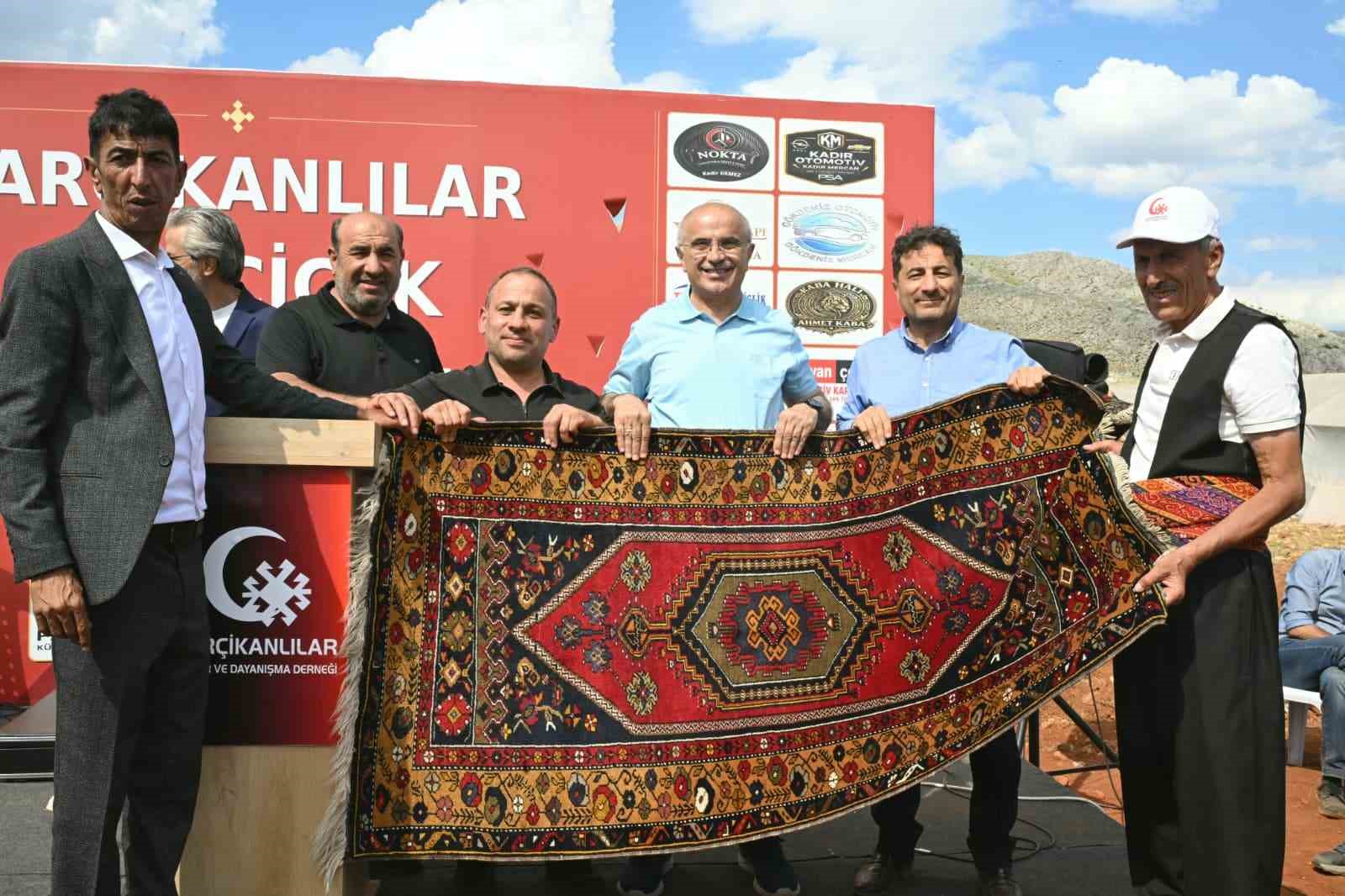 Parçikanlılar Sarıçiçek’te, Drejanlılar Yamadağı’nda buluştu