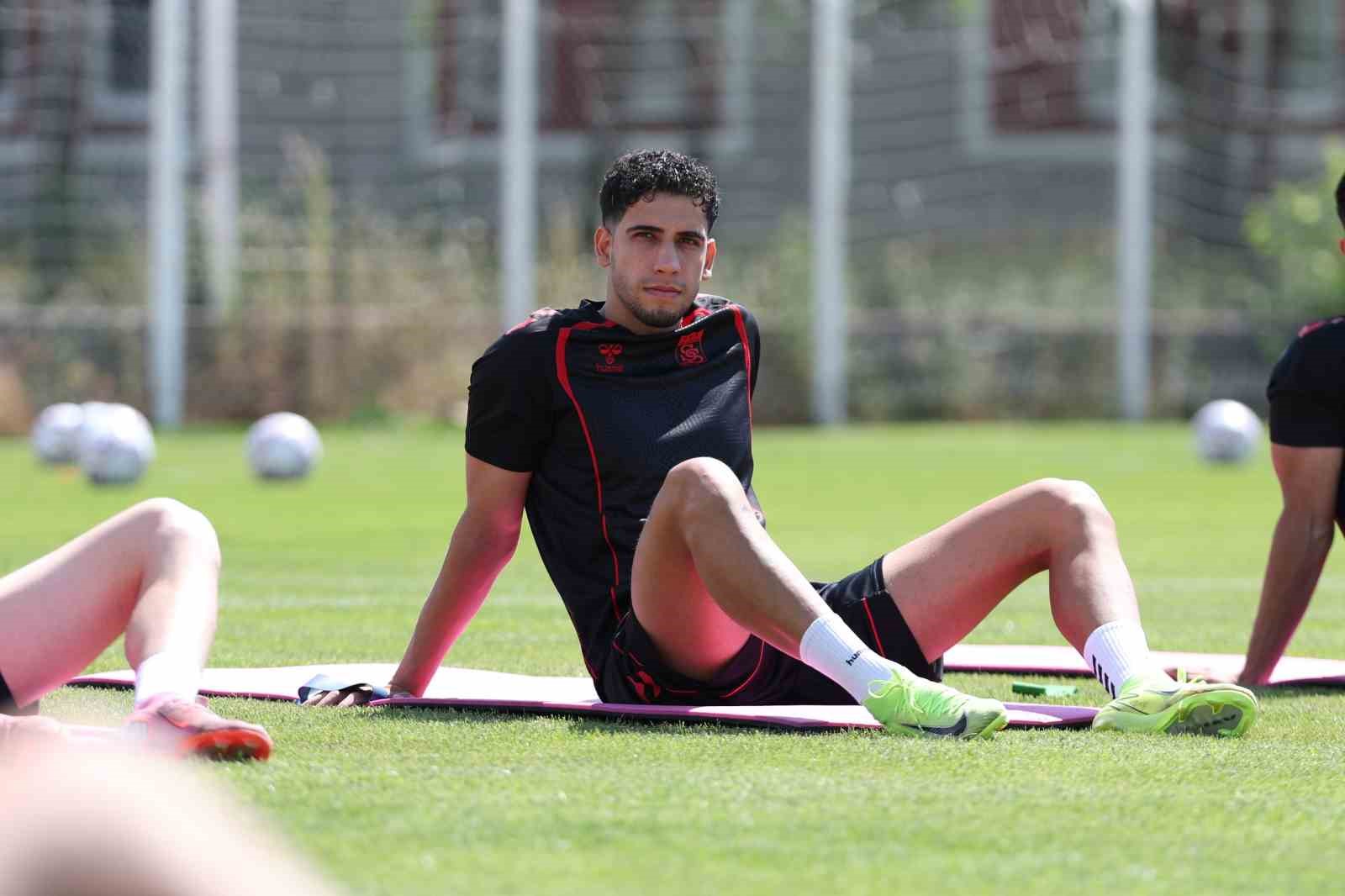 Sivasspor günü çift idmanla tamamladı