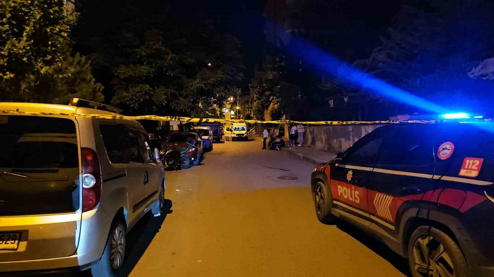 Sultangazi’de çalıntı motosikletle silahlı saldırı: 1 ağır yaralı